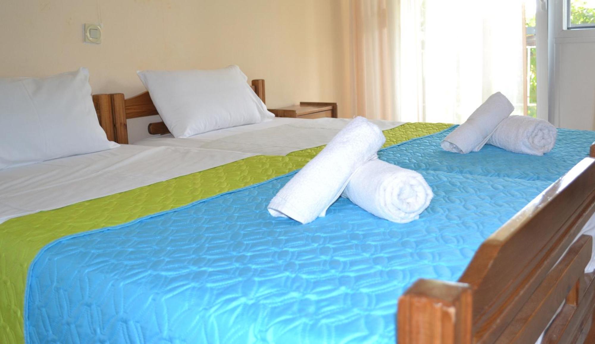 Artemis Apartments باراليا ديونيسيو الغرفة الصورة