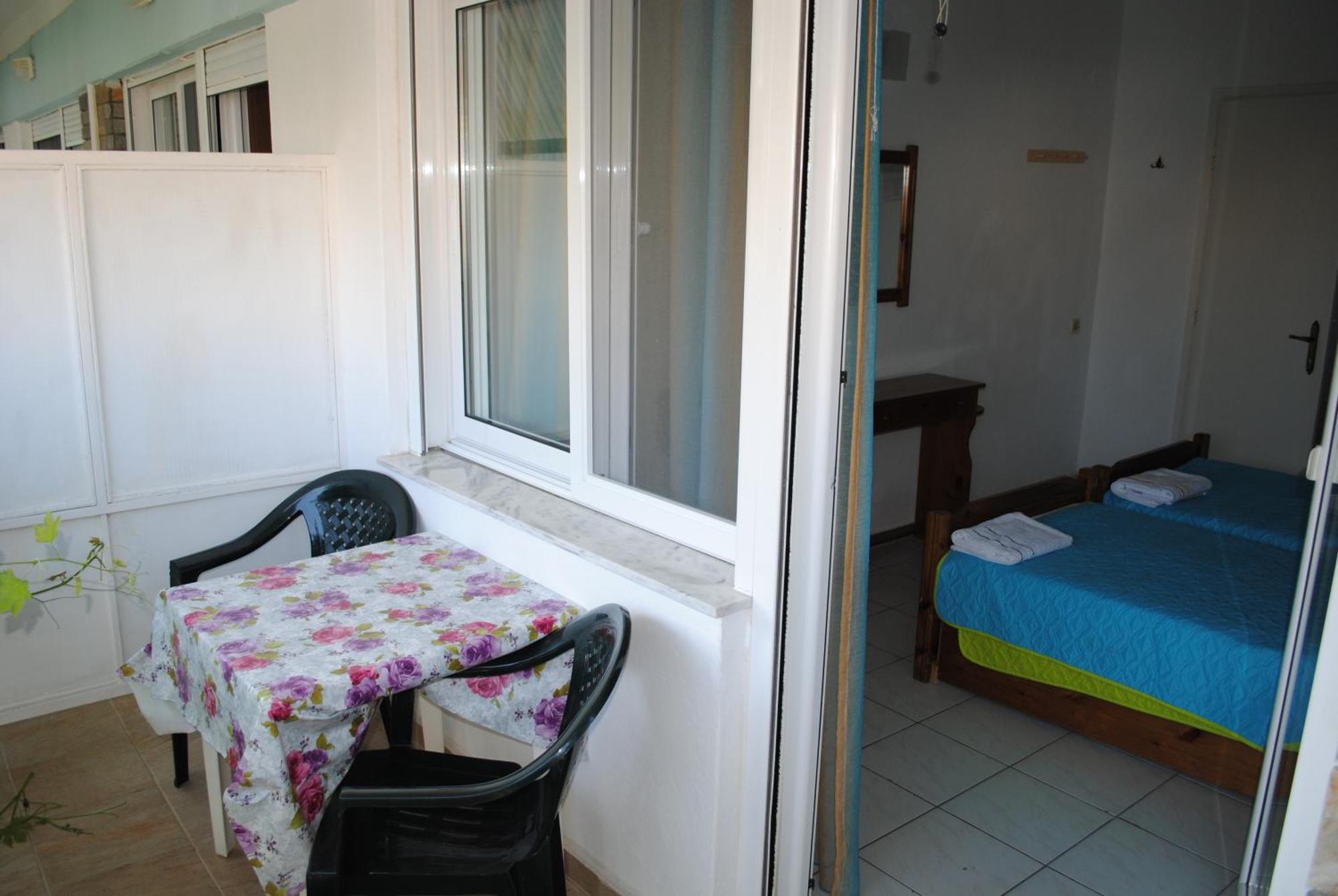 Artemis Apartments باراليا ديونيسيو الغرفة الصورة