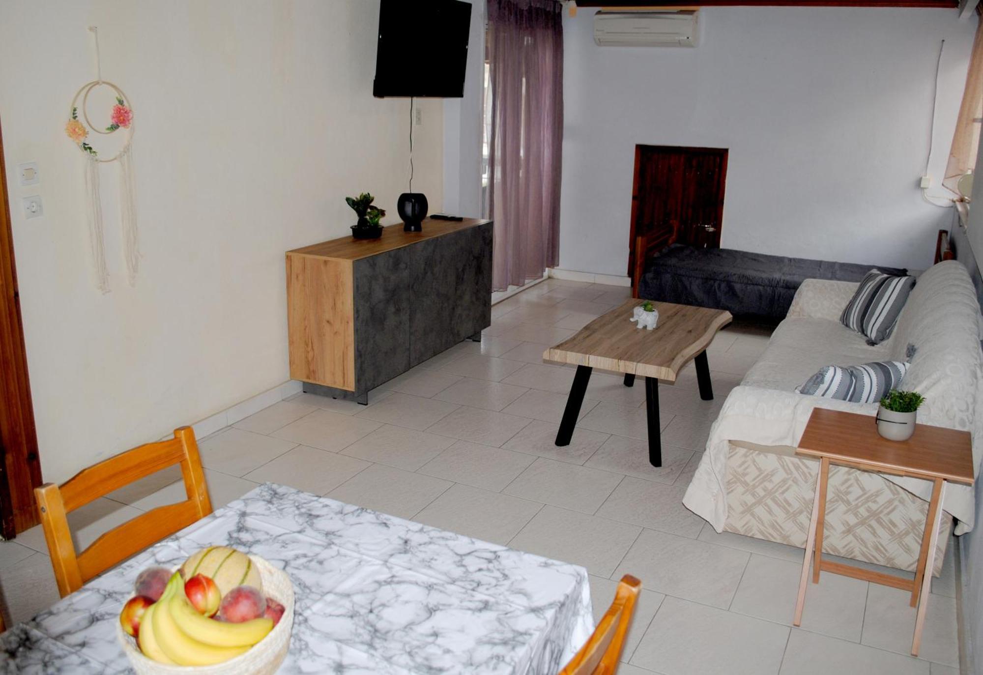 Artemis Apartments باراليا ديونيسيو المظهر الخارجي الصورة